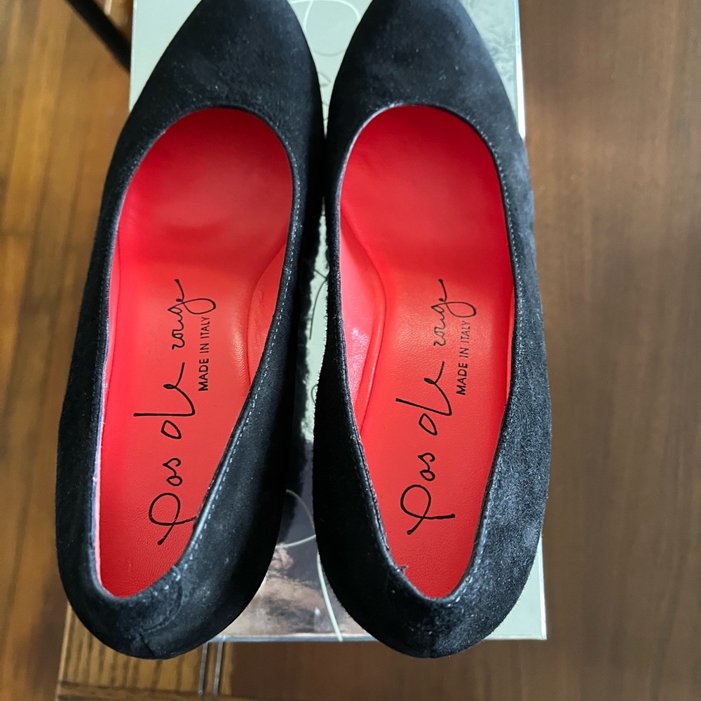 Pas de Rouge black suede wedges, size 38.